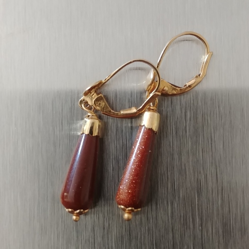 Vintage 14k gold and brown Glasstone earrings